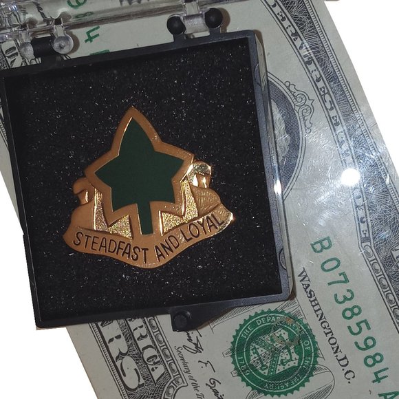 Other - 4th Infantry Division Lapel Pin